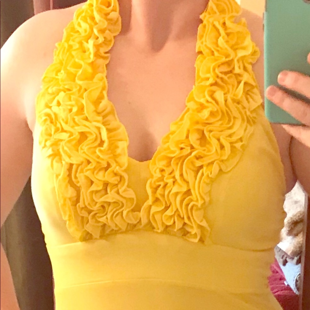 Maxi yellow dress